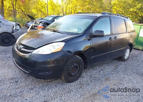 2010 Toyota Sienna Le из США, поврежденный, VIN 5TDKK4CC4AS296784